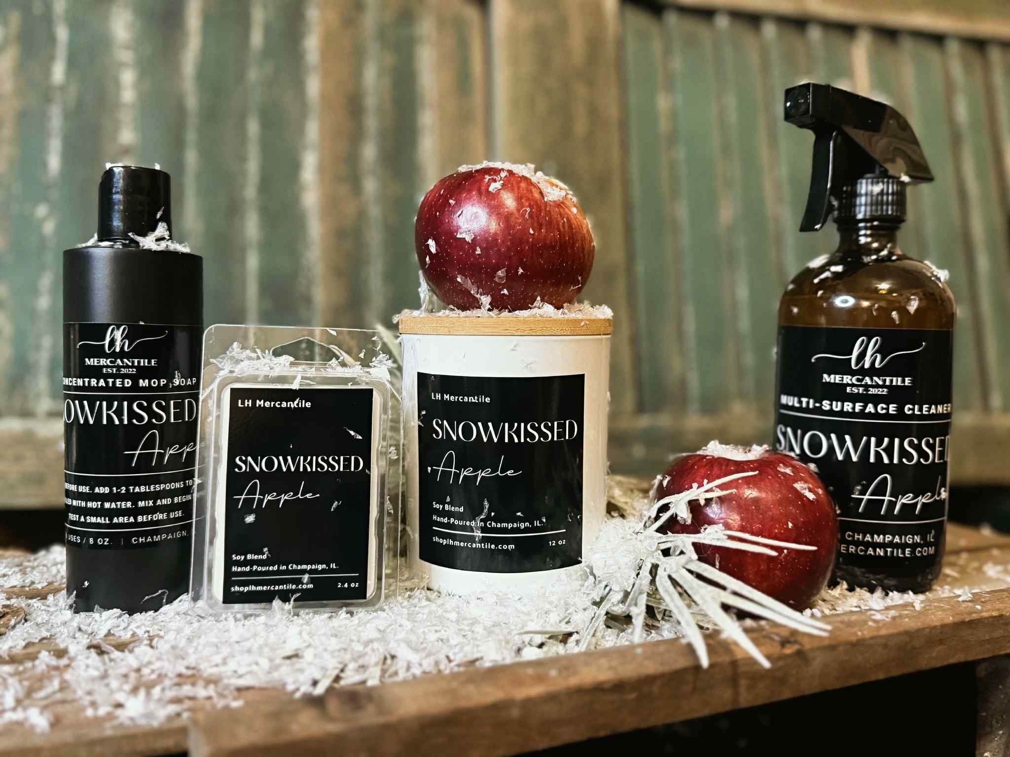 Snowkissed Apple Holiday Candle | Winter Candle
