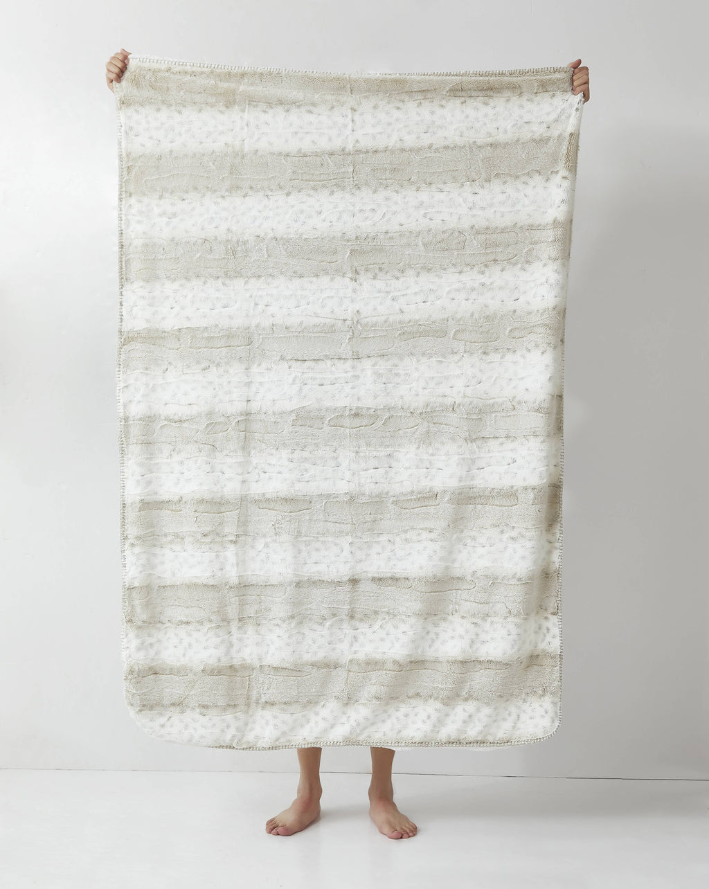 White Leopard Stripe Faux Fur Plush Throw Blanket